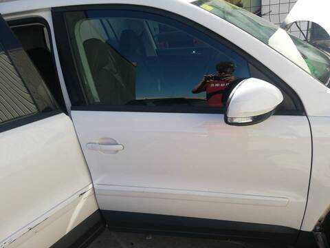 Puerta Delantera Derecha Volkswagen Tiguan BWK
