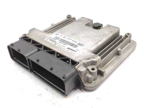 Centralita Motor ECU Opel Insignia 2.0 CDTI 35) 131CV 96KW