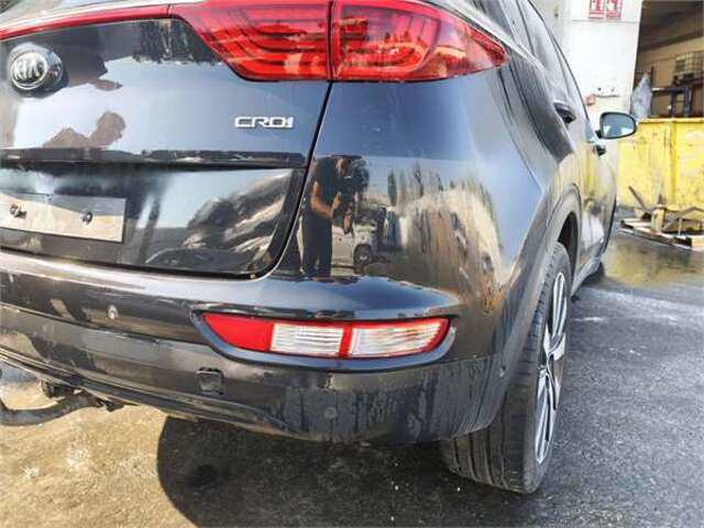 Foto 2ª: Paragolpes Trasero Kia Sportage 2.0 SPIRIT 4WD [2.0 LTR. - 100 KW CRDI CAT] [F5D24 A64ZZ1 EURO 6]