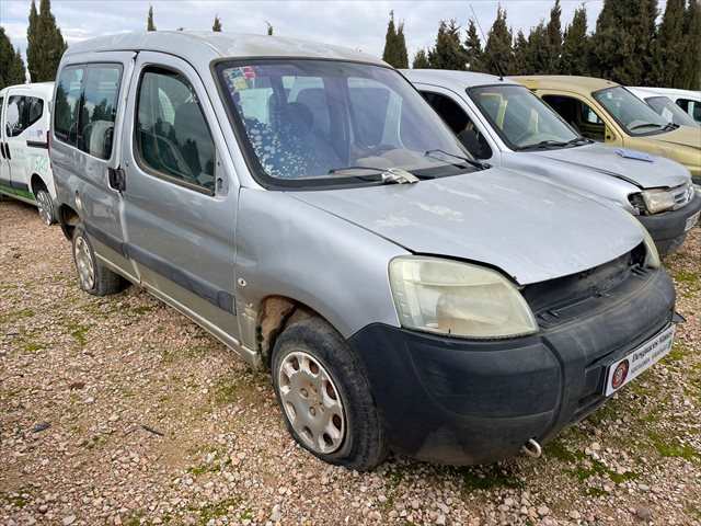 Foto 2ª: Aleta Delantera Derecha Peugeot Partner 1.9 D 70cv [WJZ] (2005)