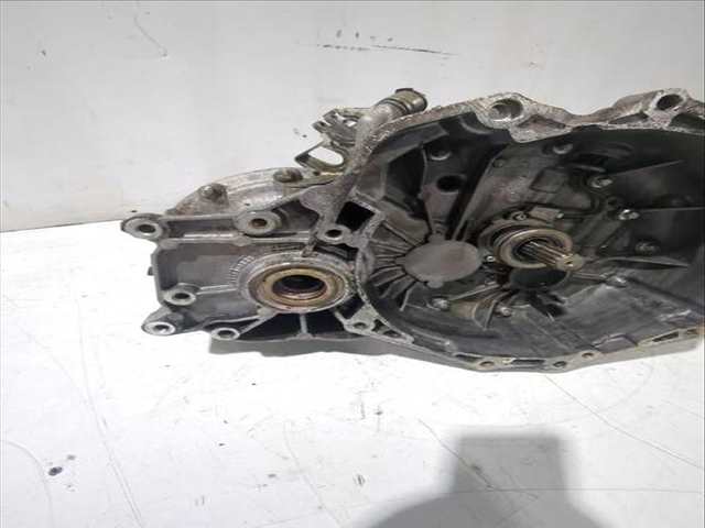 Foto 3ª: Caja Cambios Opel Astra 1.7 CDTI L48) 100CV [Z 17 DTH] (2004)