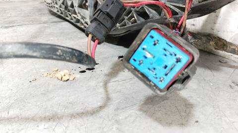 Foto 3ª: Electroventilador Mercedes Vito 109 CDI LARGO 639.603) 95CV 70KW [646980] (2007)