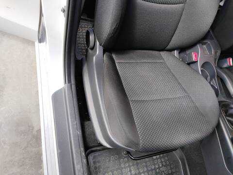 Foto 3ª: Asiento Delantero Derecho Hyundai i30 D4FB (2011)