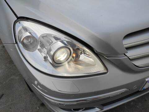 Faro Derecho Mercedes Clase B 150 640941