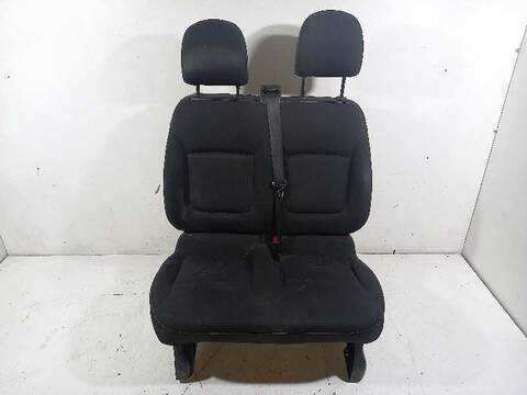 Foto 2ª: Asiento Delantero Derecho Renault Trafic COMBI 9 L1H1 2 8T 8/9 PLAZAS) 125CV 92KW [R9M452] (2016)
