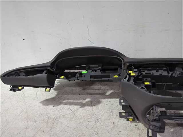 Foto 3ª: Salpicadero Opel Corsa 1.4 08 68) 75CV 55KW [B 14 XEJ,D 14 XEJ] (2016)