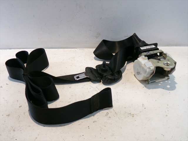 Foto 2ª: Cinturón Delantero Derecho Bmw Serie 1 116 2.0 D E81,COUPE 2004-2013 [N47D20A] (2009)