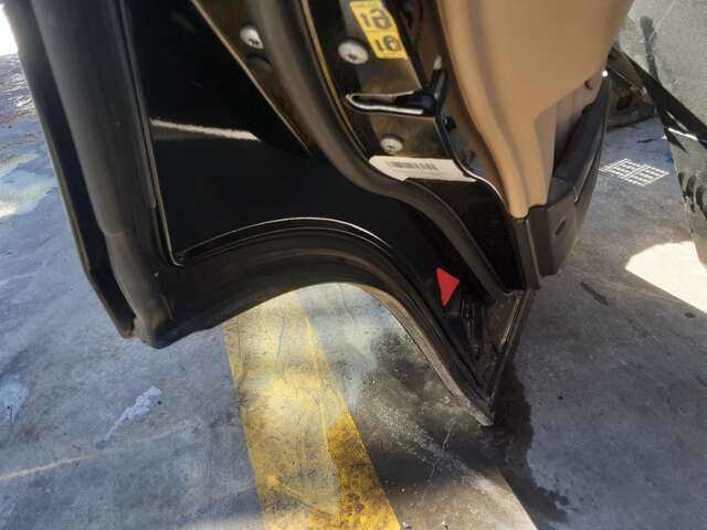 Foto 3ª: Puerta Trasera Izquierda Land Rover Range 3.6 V8 272CV 0CV [D-368DT] (2007)