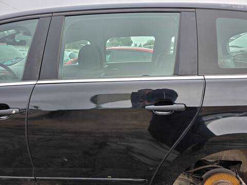 Puerta Trasera Izquierda Peugeot 5008 ACCESS 120CV 88KW