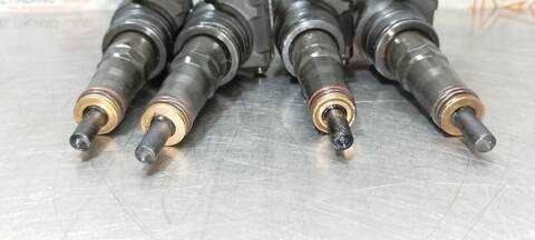 Foto 2ª: Inyectores Audi A3 1.9 TDI AMBITION 105CV 77KW [BLS] (2006)