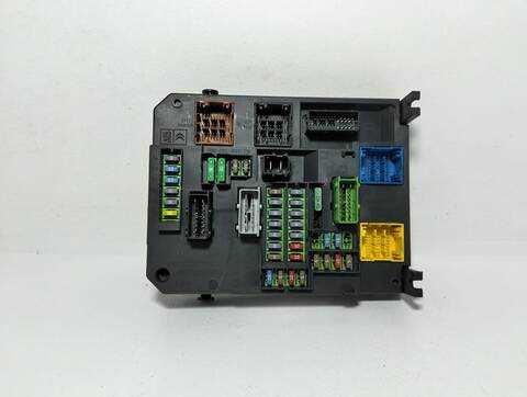 Caja Reles Fusibles Peugeot 308 1.2 12V E 131CV