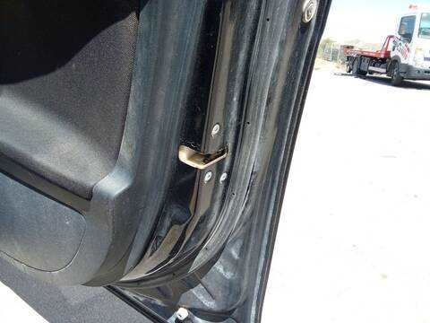 Cerradura Puerta Delantera Derecha Mitsubishi Lancer 1.8 CY3A CY6A) 143CV 105KW