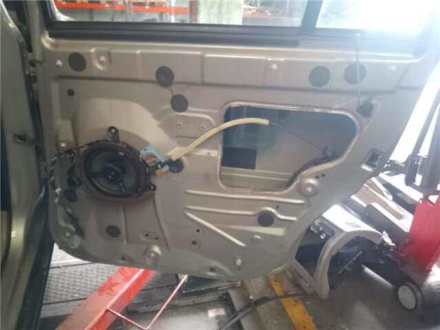 Foto 3ª: Puerta Trasera Derecha Volvo XC 90 2.4 D5 (7 ASIENTOS) [2.4 LTR. - 120 KW DIESEL CAT] [D 5244 T]