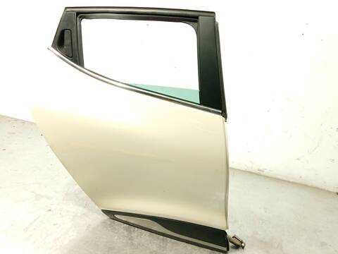 Foto 3ª: Puerta Trasera Derecha Renault Clio 1.5 DCI 90 90CV 66KW [K9K628] (2016)