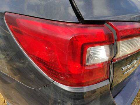 Foto 2ª: Piloto Trasero Izquierdo Subaru Outback EXECUTIVE AWD 150CV 110KW (2015)