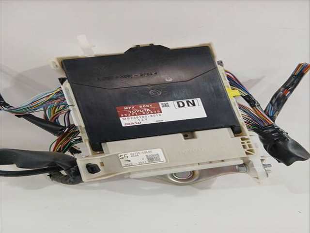 Foto 2ª: Centralita Motor ECU Toyota Yaris ACTIVE 112CV 82KW [2NRFKE] (2017)
