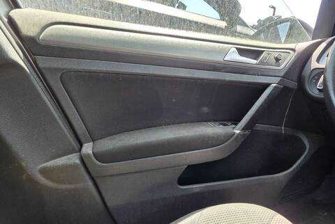 Tapizados Cartoneras Volkswagen Golf EDITION BLUEMOTION TECH. 105CV 77KW
