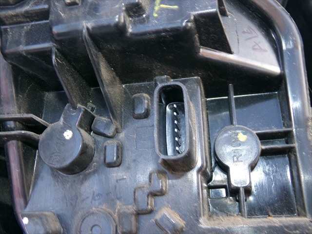 Foto 3ª: Piloto Trasero Derecho Ford Ka 1.2 G 2016-2018 [YSKD] (2017)