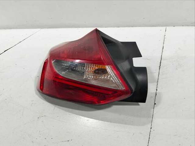 Foto 2ª: Piloto Trasero Izquierdo Ford Focus TITANIUM 2 TDCI TD CAT 116CV (2010)