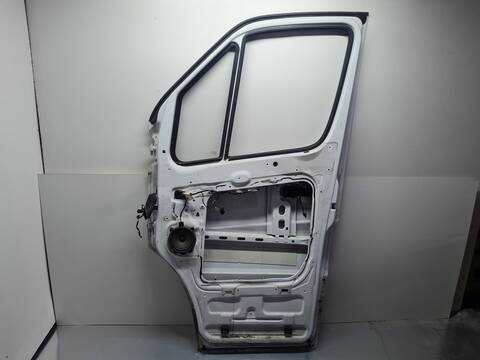 Foto 3ª: Puerta Delantera Derecha Mercedes Sprinter 310/311/313/314/316 CDI 906.631/633/635/637) 114CV 84KW CAJA CERRADA [651955] (2018)