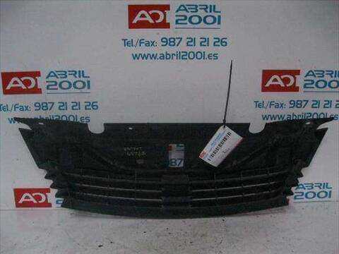 Foto 2ª: Rejilla Delantera Renault Laguna 1.9 DCI BG0G) 120CV 88KW [D/ F9Q C7] (2003)