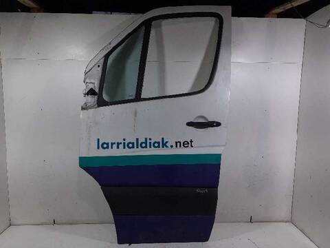 Puerta Delantera Izquierda Mercedes Sprinter 310/313/316 CDI 906.631/633/635/637) 95CV 70KW CAJA CERRADA