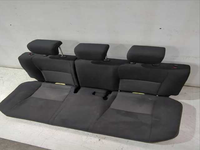 Foto 2ª: Asientos Traseros Toyota Yaris 1.5 NSP131_) 112CV [2NR-FKE] (2010)
