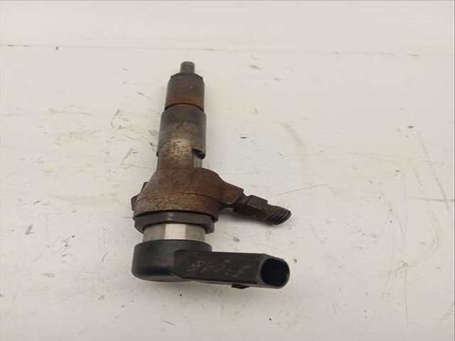 Foto 2ª: Inyectores Ford Focus AMBIENTE D) BERLINA 116CV 85KW [KKDA] (2006)