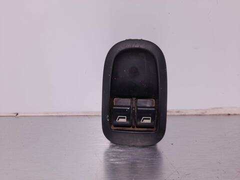 Botonera Elevalunas Peugeot 206 XR BERLINA 75CV 55KW