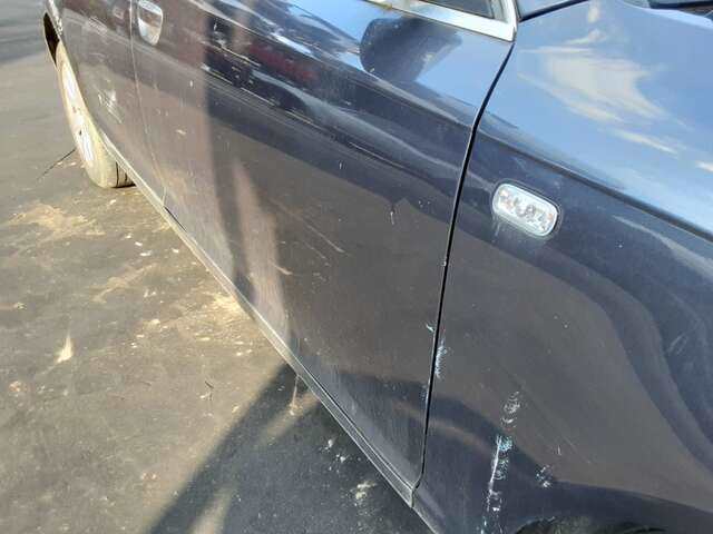 Foto 2ª: Puerta Delantera Derecha Audi A6 3.000 V6 QUATTRO224CV/165KW AVANT BERLINA 0CV [BMK] (2005)