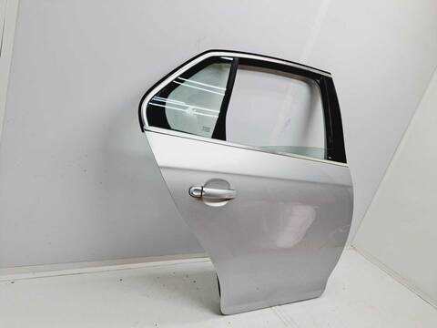 Foto 3ª: Puerta Trasera Derecha Volkswagen Jetta 2.0 TDI 140CV 103KW [BKD] (2008)