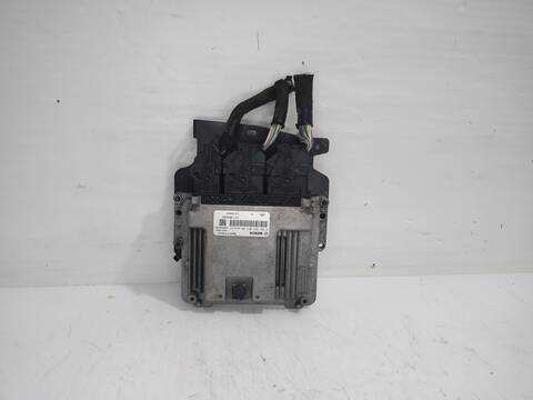 Centralita Motor ECU Renault Trafic L1H1 2 7T 95CV 70KW FURGON
