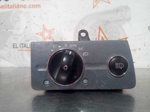 Foto 1ª: Mando Luces Mercedes Clase E 180 E 320 4-MATIC 211.082) BERLINA 224CV 165KW [M112954] (2004)