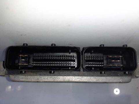 Foto 2ª: Centralita Motor ECU Volkswagen Transporter 2.5 TDI 88CV 65KW FURGONETA [AJT] (2002)