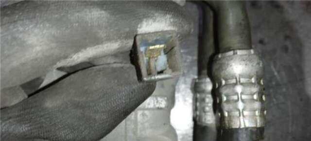 Foto 2ª: Compresor Aire Acondicionado Nissan Atleon 110.35. 120.35 [BD-30Ti]