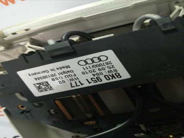 Foto 4ª: Luz Interior Audi Q5 2.0 TDI 125KW) 170CV [CGLB] (2010)