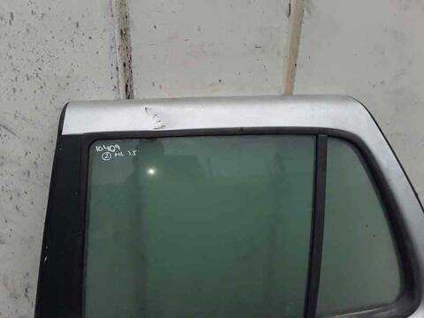 Foto 2ª: Puerta Trasera Izquierda Mercedes Clase ML 230 VERSION INDEFINIDA (1997)