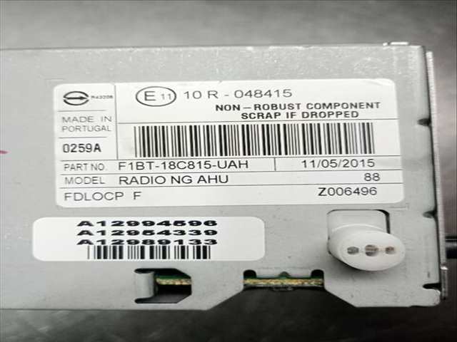 Foto 3ª: Sistema Audio Radio CD Ford Focus TITANIUM 125CV 92KW [M1DD] (2015)