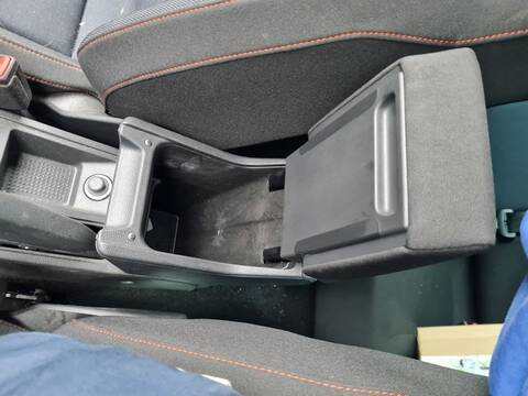 Foto 2ª: Consola Central Seat Ibiza FR 116CV 85KW [DLAA] (2022)