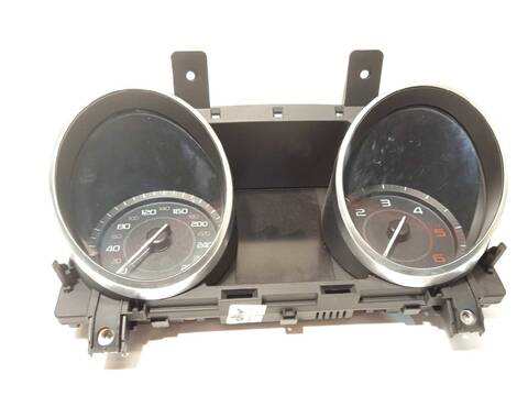 Foto 2ª: Cuadro de Instrumentos Jaguar XE 2.0 DIESEL CAT 180CV 132KW [AJ200] (2015)