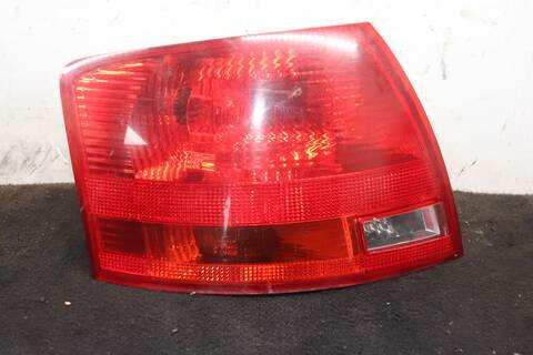 Piloto Trasero Izquierdo Audi A4 1.9 TDI 116CV 85KW