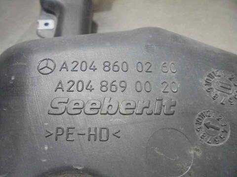 Foto 4ª: Deposito Limpiaparabrisas Mercedes Clase C 160 C 180 CGI BLUEEFFICIENCY 204.049) BERLINA 156CV 115KW [271952] (2008)