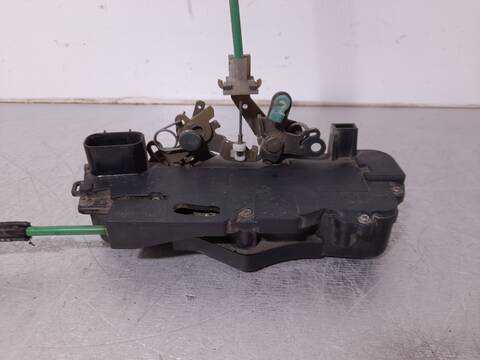 Foto 4ª: Cerradura Puerta Trasera Izquierda Fiat Stilo 1.9 JTD CAT 116CV 85KW [192A1000] (2003)