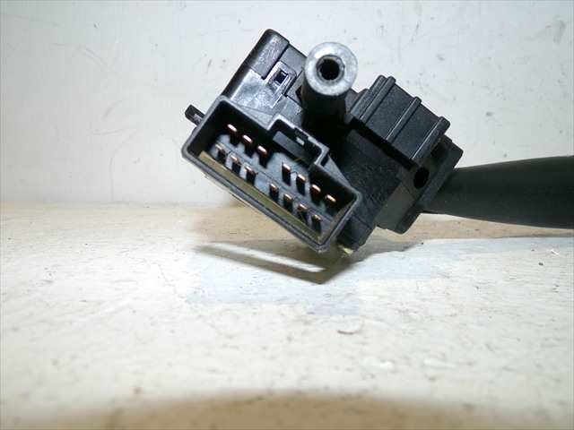 Foto 4ª: Mando Multifuncion Kia Carnival 2.9 CRDI 2006-2011 [J3] (2009)