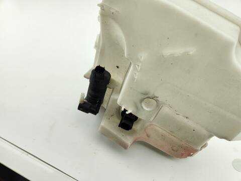Foto 4ª: Deposito Limpiaparabrisas Ford Focus TREND 125CV 92KW [PNDD] (2015)