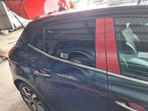 Foto 2ª: Puerta Trasera Derecha Renault Megane BOSE-EDITION BERLINA 131CV 96KW IV BERLINA 5P [R9M E4] (2017)