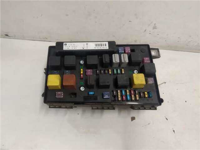 Caja Reles Fusibles Opel Astra 1.7 CDTI