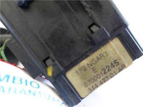 Foto 3ª: Mando Multifuncion Renault Laguna 1.9 DCI BG0G) 120CV 88KW [F9Q 750] (2002)
