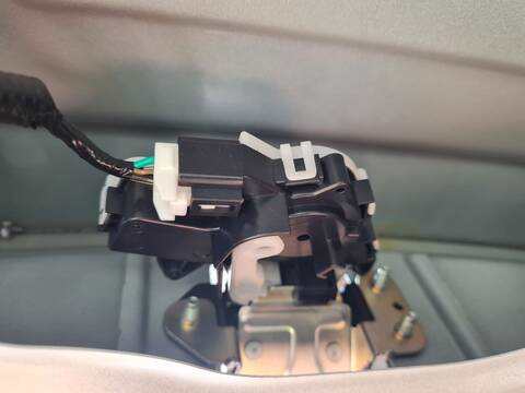 Foto 2ª: Cerradura Maletero Portón Mazda CX5 CENTER-LINE AWD [SH] (2016)