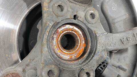 Foto 2ª: Mangueta Delantera Izquierda Volkswagen Golf ADVANCE 1 16V TSI 1390 CM3) 122CV (2008)
